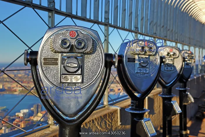 : New York Manhattan city skyline and tower viewer telesco : New York Manhattan city skyline and tower viewer telesco