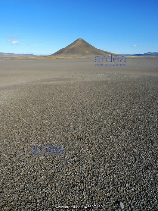 : The northeastern interior highlands of Iceland in : The northeastern interior highlands of Iceland in