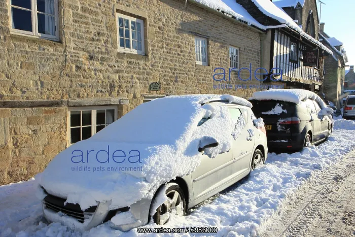  : Northleach - covered in snow
