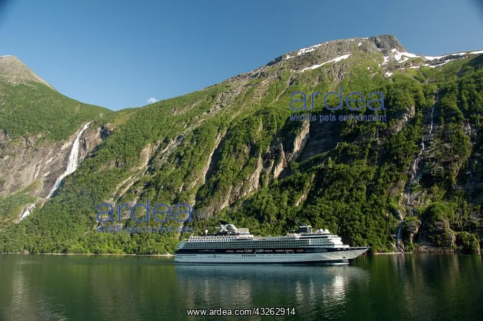 : Norway, Geirangerfjord, Geiranger. Celebrity : Norway, Geirangerfjord, Geiranger. Celebrity