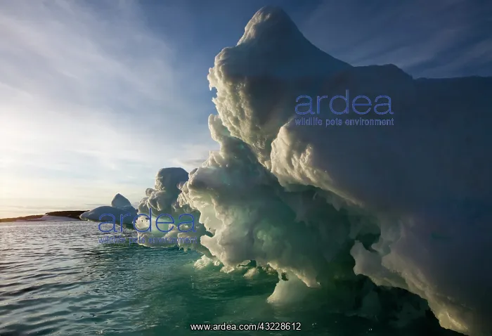 : Norway, Svalbard, Langoya Island, Setting : Norway, Svalbard, Langoya Island, Setting