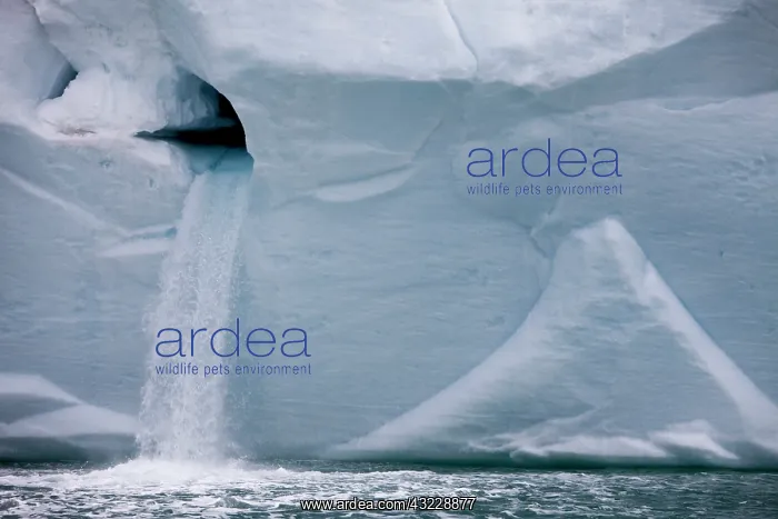 : Norway, Svalbard, Nordaustlandet, Melting : Norway, Svalbard, Nordaustlandet, Melting