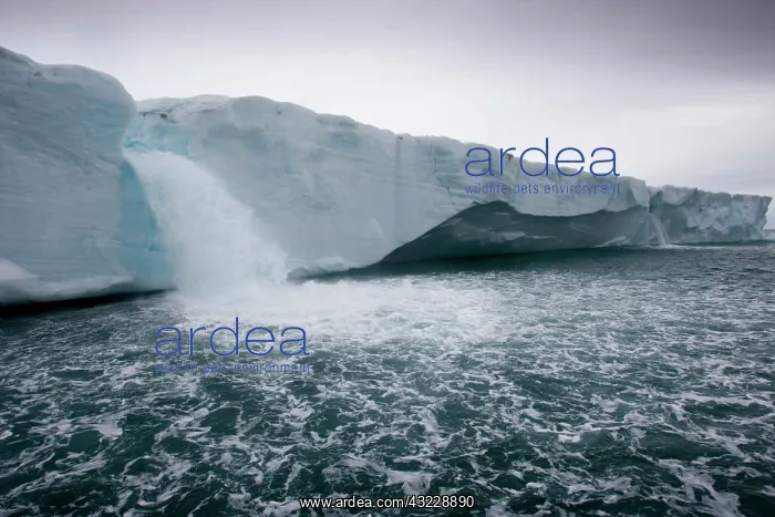 : Norway, Svalbard, Nordaustlandet, Melting : Norway, Svalbard, Nordaustlandet, Melting