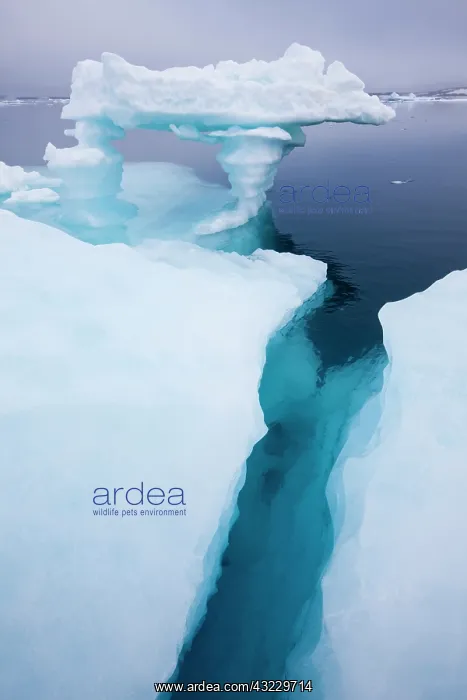 : Norway, Svalbard, Nordaustlandet, Melting : Norway, Svalbard, Nordaustlandet, Melting