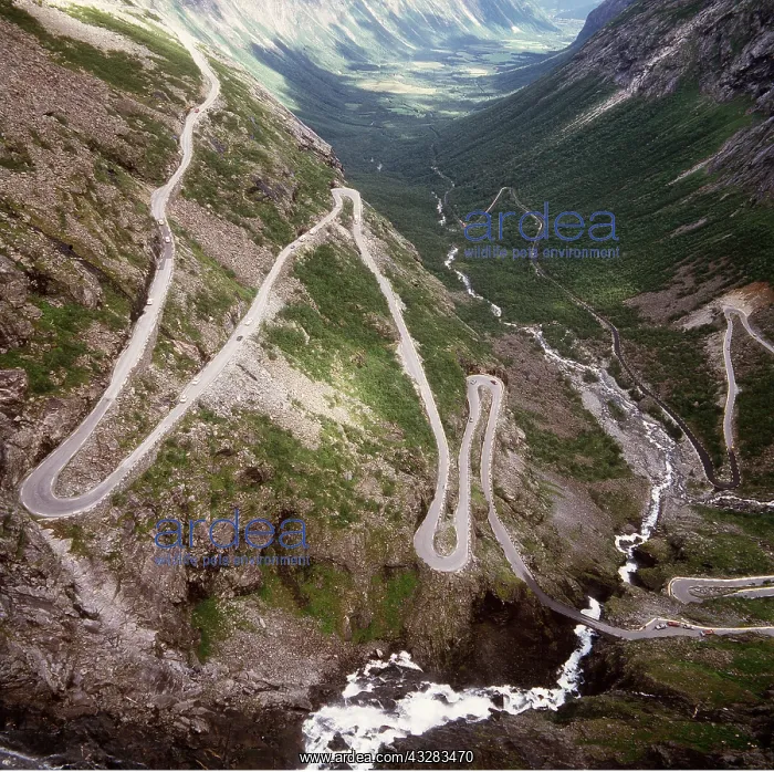 : NORWAY - U-shaped valley with interlocking spurs : NORWAY - U-shaped valley with interlocking spurs