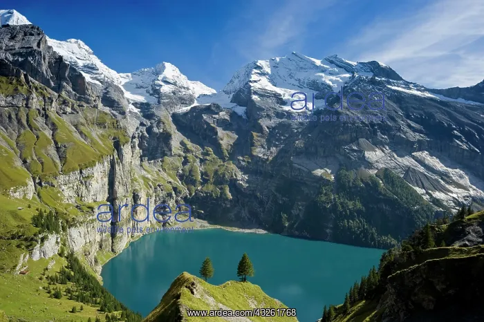  : Oeschinensee Lake, Kandersteg, Bernese Oberland