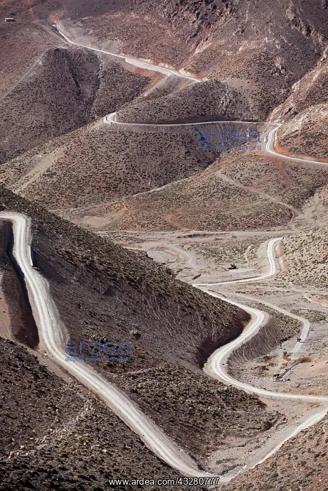  : Off-road vehicle on gravel road to Mount Mgoun