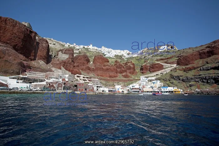  : Oia - Santorini - Greece