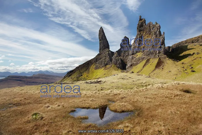 : Old Man of Storr, Isle of Skye, Scotland