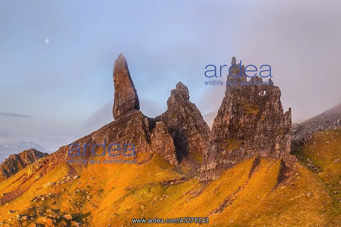 : Old Man of Storr - view towards famous rock formation : Old Man of Storr - view towards famous rock formation