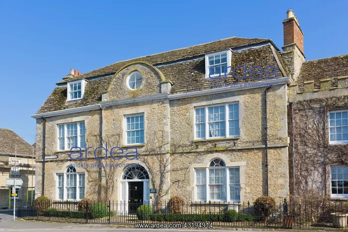 : The Old Vicarage, Market Place, Lechlade on Thames : The Old Vicarage, Market Place, Lechlade on Thames