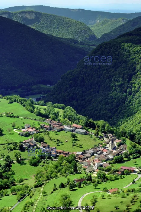 : Oncieu village of Bugey, Village circle, very : Oncieu village of Bugey, Village circle, very