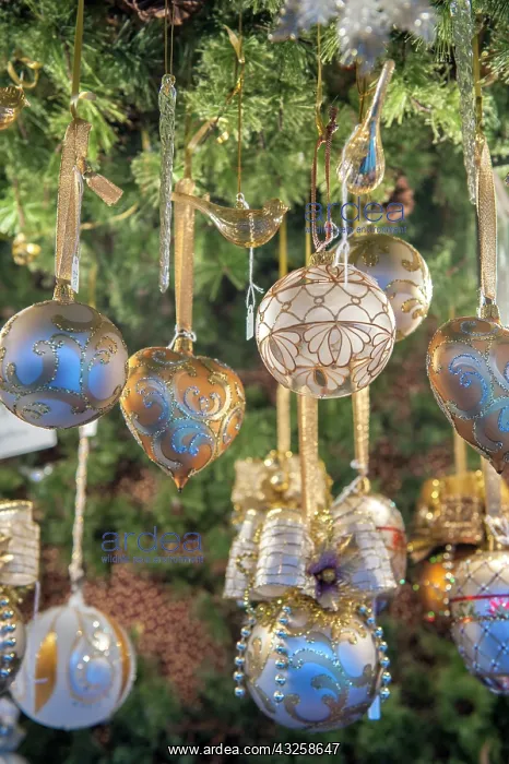 : Ornate glass Christmas ornaments at Christmas : Ornate glass Christmas ornaments at Christmas
