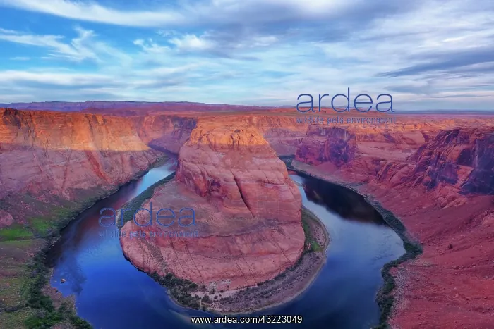 : Overlook at Horseshoe Bend on the Colorado : Overlook at Horseshoe Bend on the Colorado
