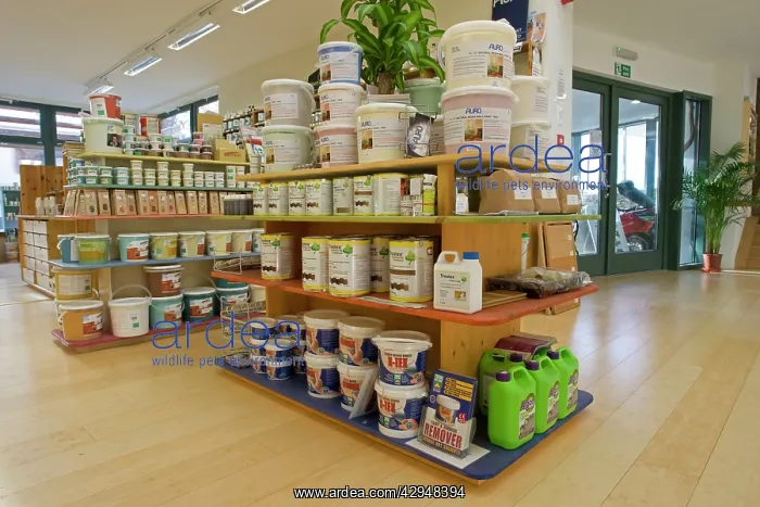 : Paint - Display of pots of Auro Natural Paint eco-friendly : Paint - Display of pots of Auro Natural Paint eco-friendly