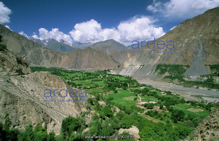  : Pakistan. Karakorum Highway