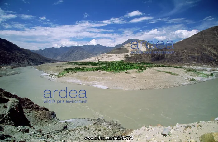 : Pakistan ( ). Karakorum Highway, Indus River, Chilas : Pakistan ( ). Karakorum Highway, Indus River, Chilas