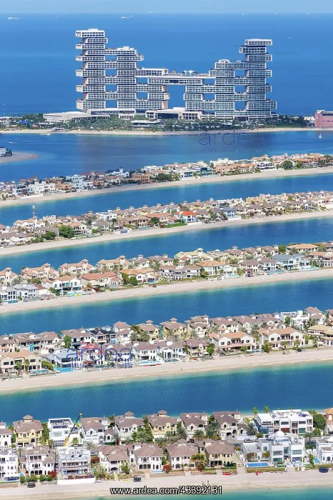 : The Palm Jumeirah with Atlantis The Royal Hotel : The Palm Jumeirah with Atlantis The Royal Hotel