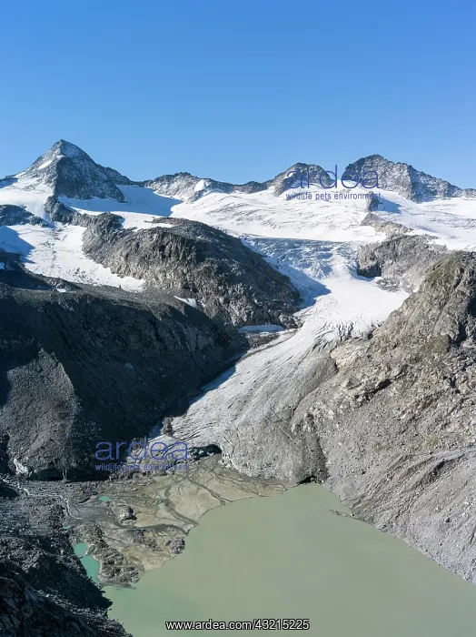 : Peaks Mt. Grosser Geiger and Mt. Maurerkeeskopf : Peaks Mt. Grosser Geiger and Mt. Maurerkeeskopf