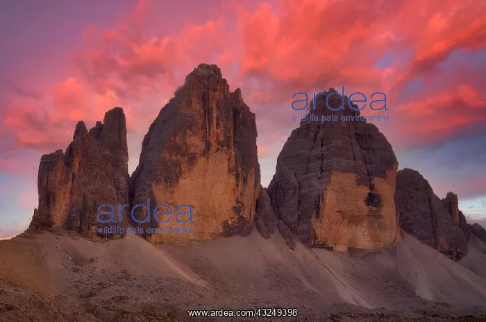 : Three Peaks, north faces, in the evening light : Three Peaks, north faces, in the evening light