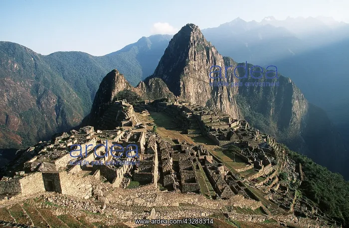 : PERU- MACHU PICCHU and Huayna Picchu : PERU- MACHU PICCHU and Huayna Picchu