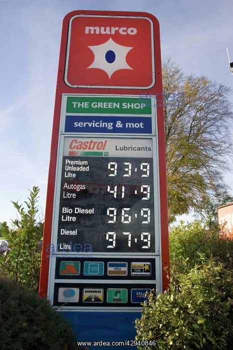 : Petrol Station Sign - showing prices and global : Petrol Station Sign - showing prices and global