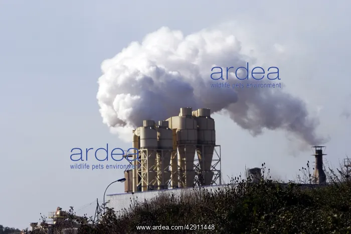 : Pollution - Factory chimneys & smoke : Pollution - Factory chimneys & smoke