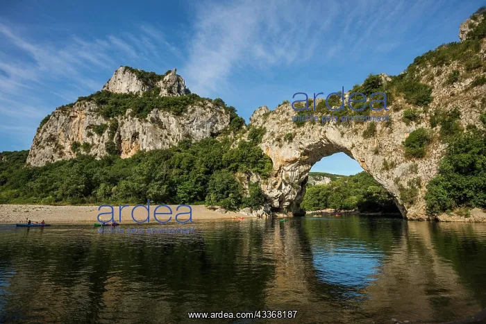 : Pont d'Arc, ArdA che, Vallon-Pont-d'Arc, Rhaene-Alpes : Pont d'Arc, ArdA che, Vallon-Pont-d'Arc, Rhaene-Alpes