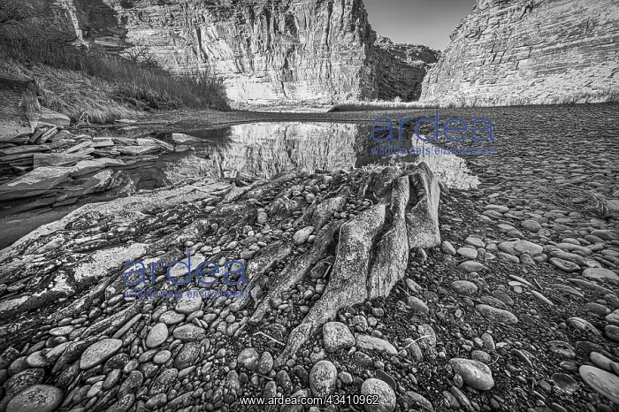 : Pool, Colorado River, Moab, Utah : Pool, Colorado River, Moab, Utah
