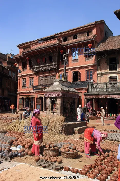 : Pottery Square : Pottery Square