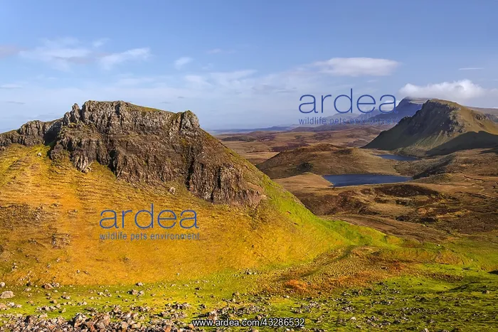 : Quiraing - view from the mountain of Quiraing over : Quiraing - view from the mountain of Quiraing over