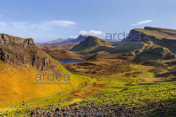 : Quiraing - view from the mountain of Quiraing over : Quiraing - view from the mountain of Quiraing over