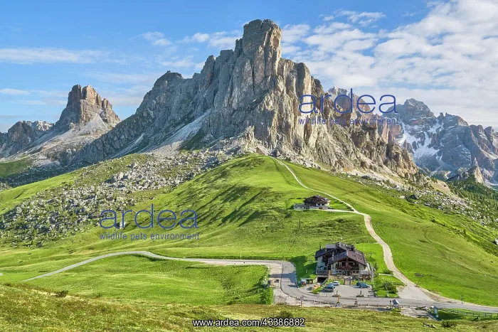 : Ra Gisela, beautiful weather, Passo di Giau, Dol : Ra Gisela, beautiful weather, Passo di Giau, Dol