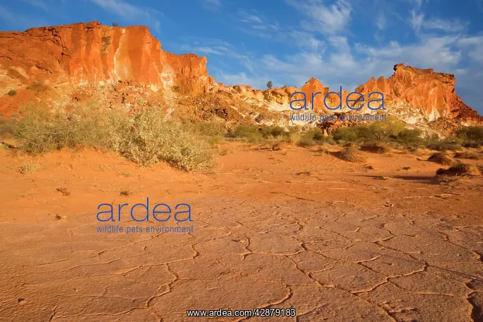 : Rainbow Valley - colourful rock formation with : Rainbow Valley - colourful rock formation with