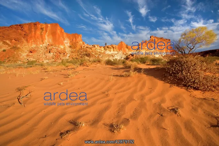 : Rainbow Valley - colourful rock formation with : Rainbow Valley - colourful rock formation with