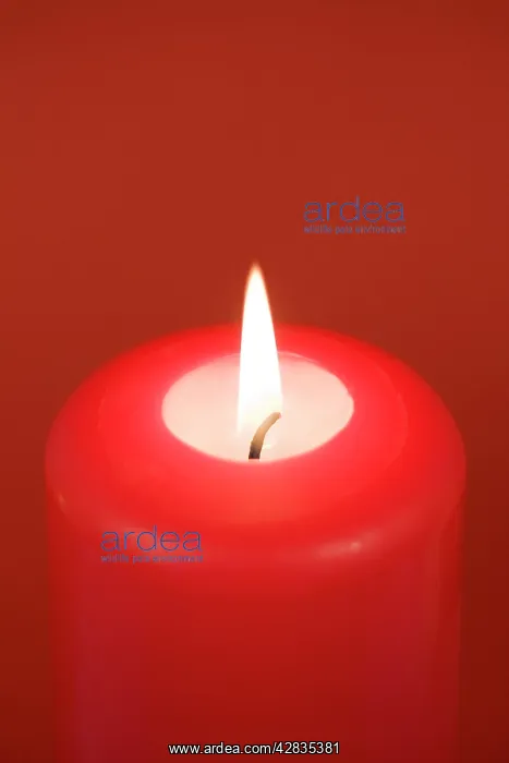  : Red Candle