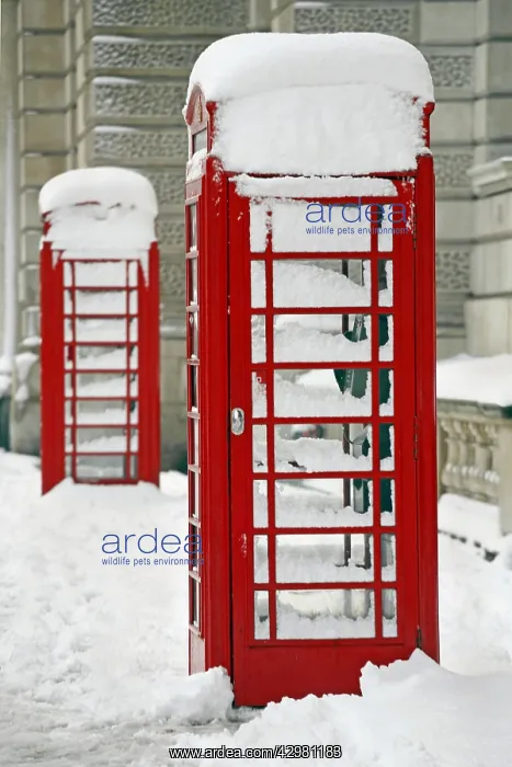 : Red London telephone boxes : Red London telephone boxes