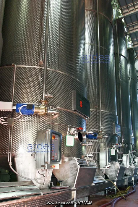 : Refrigerated stainless steel Vignification metal : Refrigerated stainless steel Vignification metal