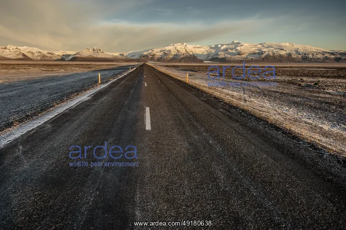  : Ring Road, Vatnajokull Glacier