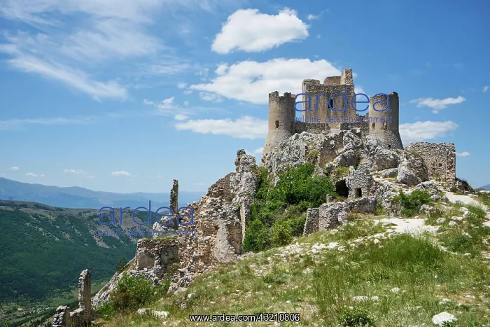 : Rocca Calascio castle ruins, near the mountain v : Rocca Calascio castle ruins, near the mountain v