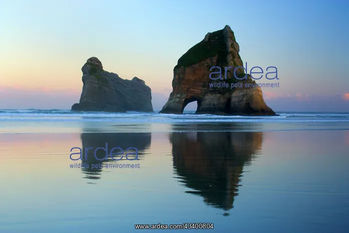 : Rocky Islands - by powerful surf sculpted rock : Rocky Islands - by powerful surf sculpted rock