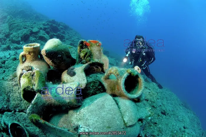 : Roman wine Amphora at Le Dramont, France, Mediterranean : Roman wine Amphora at Le Dramont, France, Mediterranean