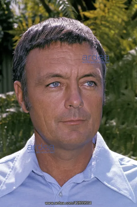 : Ron Taylor - born 1934. Film Producer and underwater : Ron Taylor - born 1934. Film Producer and underwater