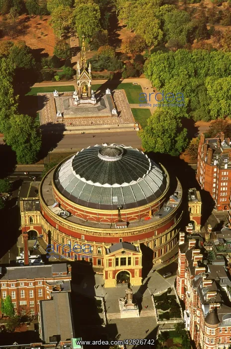 : Royal Albert Hall and Albert Memorial : Royal Albert Hall and Albert Memorial
