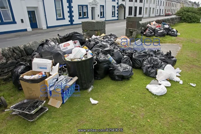 : Sacks of rubbish outside White Hart Hotel Port Ellen : Sacks of rubbish outside White Hart Hotel Port Ellen