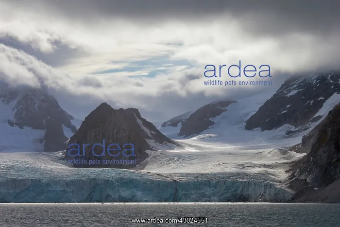 : Samarinbreen Glacier Samarinbreen Hornsund, Svalbard, N : Samarinbreen Glacier Samarinbreen Hornsund, Svalbard, N