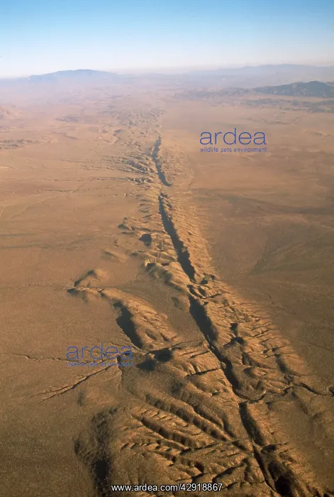 : San Andreas Fault - looking south : San Andreas Fault - looking south