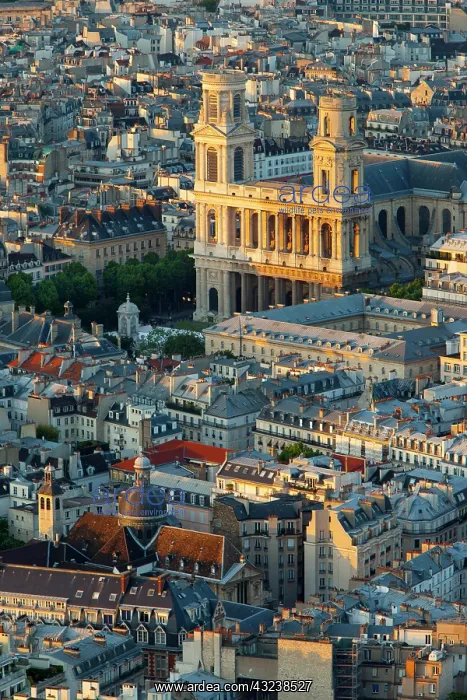 : Setting sunlight over Eglise Saint Sulpice : Setting sunlight over Eglise Saint Sulpice