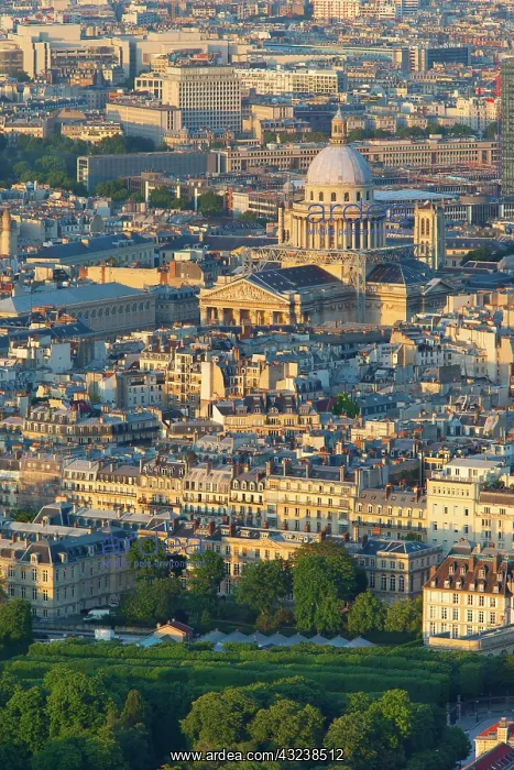 : Setting sunlight over the Pantheon and the : Setting sunlight over the Pantheon and the