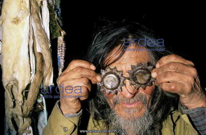 : Siberian shaman / medicine man / sorcerer / wizard : Siberian shaman / medicine man / sorcerer / wizard